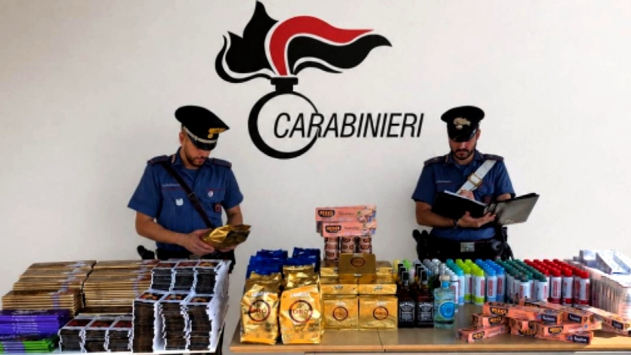 Raffica di furti nei supermercati della Valbelluna: denunciati due rumeni