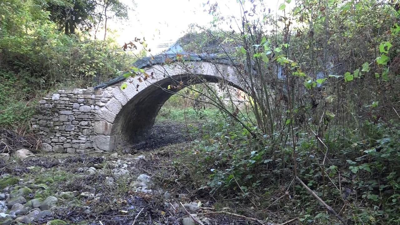 Associazioni al lavoro per recuperare l'antico ponte romano di Bardies a Borgo Valbelluna