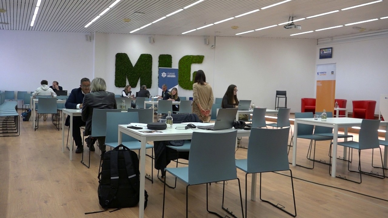 Aziende e candidati a confronto: 100 colloqui all' IncontraLavoro Turismo Montagna Veneta