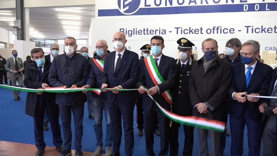 A Longarone si apre la 43esima edizione di Arredamont