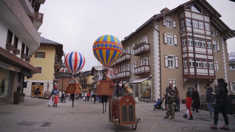 Cortina, Mongolfiere giganti e spettacoli per dare inizio al Carnevale