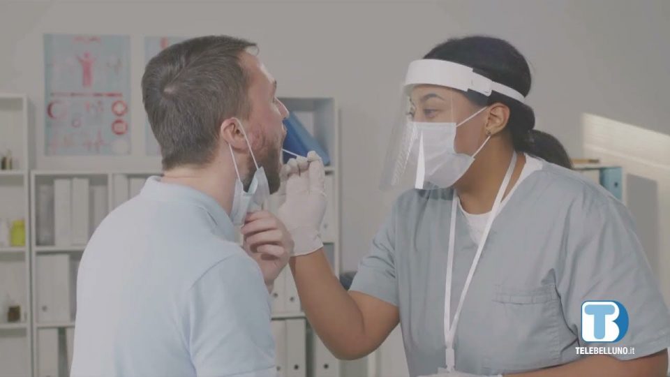 Coronavirus: contagi “verso i minimi storici”