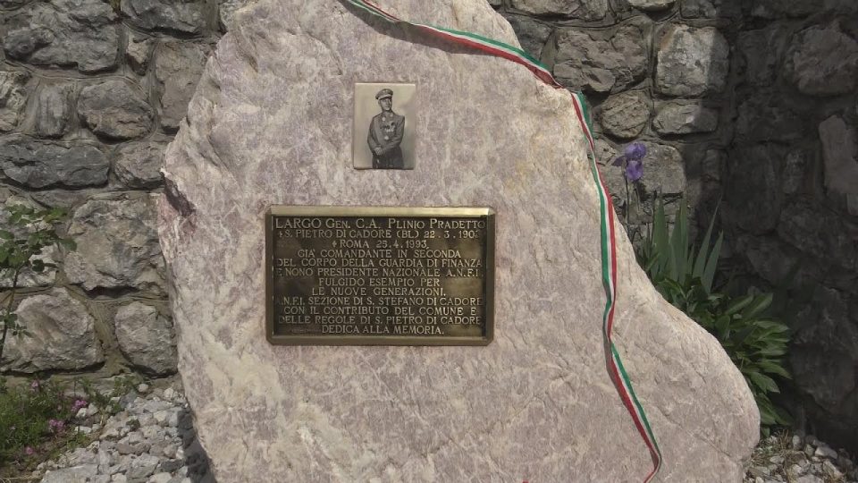 San Pietro di Cadore, il ricordo al generale della Guardia di Finanza Plinio Pradetto