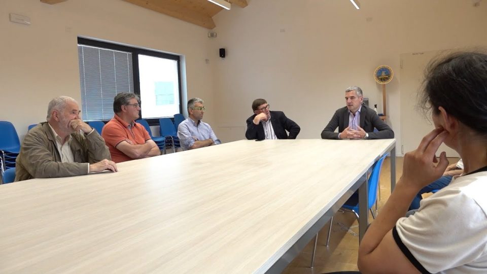 Herbert Dorfmann (Svp) a confronto con gli agricoltori