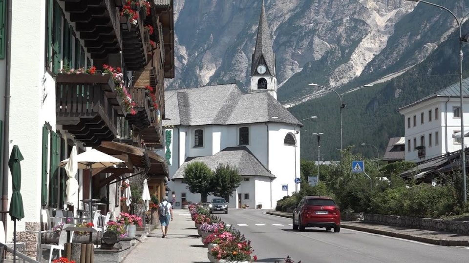Montagna, lago, produzioni cinematografiche: tante le attrazioni turistiche a San Vito di Cadore