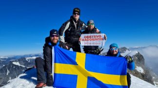 Claudio Ceccato, il barbiere alpinista di Pedavena incanta il pubblico parlando delle sue conquiste