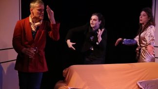 A Santo Stefano di Cadore, in scena la commedia “Amore, c’è un morto in salotto”