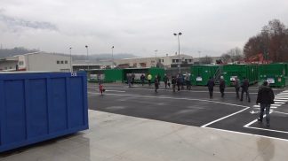 Taglio del nastro per il nuovo ecocentro di Santa Giustina