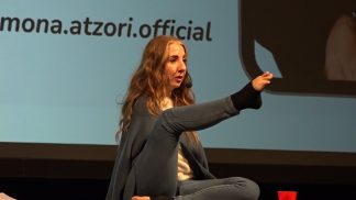 Simona Atzori al Teatro Comunale: ai giovani l’invito a credere sempre in se stessi