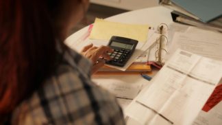 Cgia: “Le spese obbligate coprono quasi il 60% delle uscite delle famiglie venete”