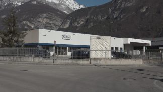 Nubi d’incertezza avvolgono il futuro dello stabilimento Safilo di Longarone, sindacati in allarme