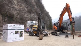 Iniziano i lavori della galleria Pala Rossa: posata la prima pietra