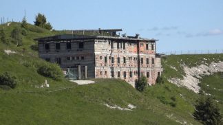 Terminata la demolizione dell’ex base Nato sul Grappa