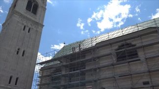 Infiltrazioni d’acqua minacciano la Chiesa di Cortina, l’Ulda auspica il ritorno ai colori originari