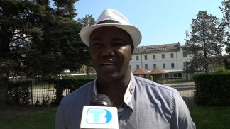 Raccolta fondi per salvare la vita di una donna in Senegal: “Li gli interventi sono a pagamento”