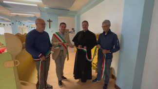 Taglio del nastro a Cortina per il nuovo asilo nido parrocchiale