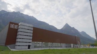 Thelios fa acquisti: acquisito lo storico marchio Vuarnet