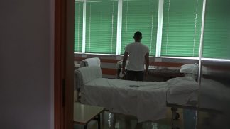 Migranti, il nodo dei minori non accompagnati: il progetto del centro per l’accoglienza non decolla