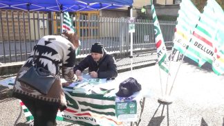 Continua la raccolta firme della Cisl