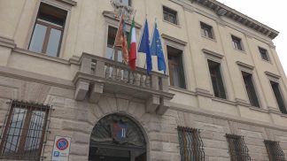 Provincia, un bilancio previsionale da lacrime e sangue