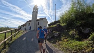 “La Santissima”; oltre 400 in gara sui sentieri cari a Dino Buzzati