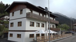 Lo Chalet Cridola di Lorenzago torna a vivere: inaugurazione con 400 partecipanti