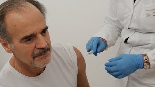 Dalle autorità l’appello alla vaccinazione
