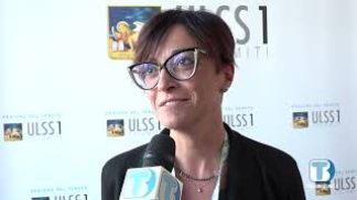 Manifesti, volantini e video social: l’Ulss 1 Dolomiti in campo contro la violenza sulle donne