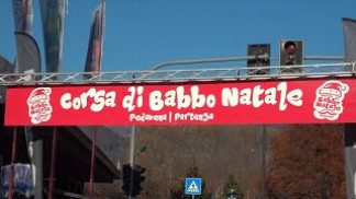 Oltre 900 corridori alla 15esima “Corsa di Babbo Natale” tra Feltre e Pedavena
